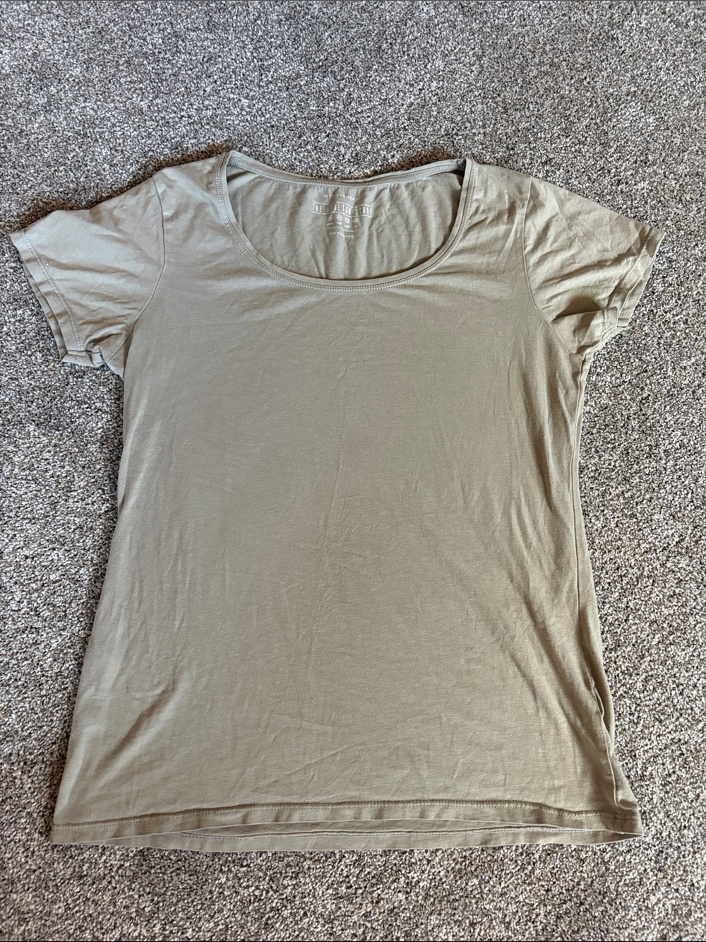 Atmosphere Scoop Neck Tee in Olive